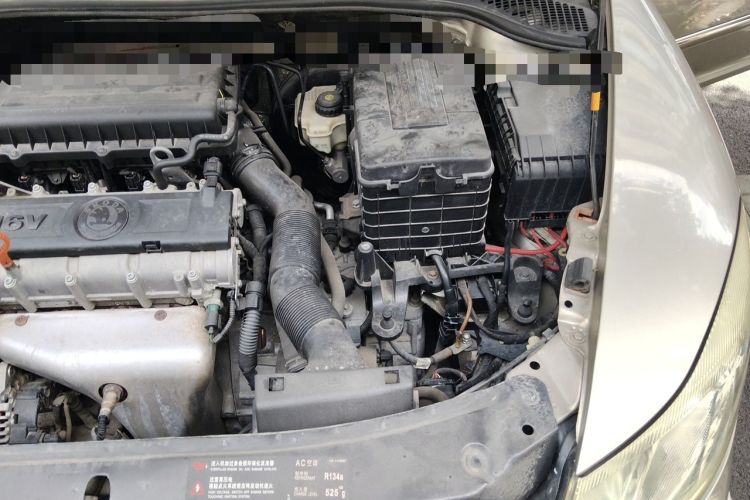 Used Skoda Octavia 2012 1.6L Automatic Yijun Edition Engine Bay Left