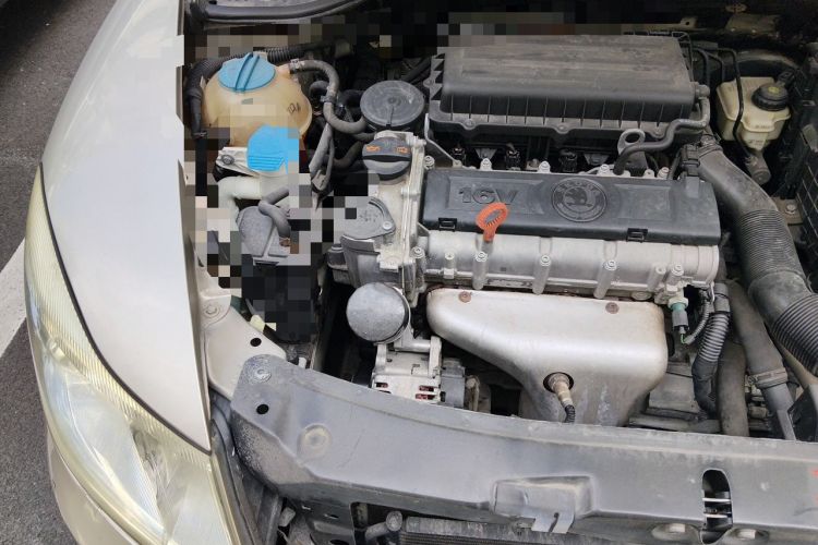 Used Skoda Octavia 2012 1.6L Automatic Yijun Edition Engine Bay Right