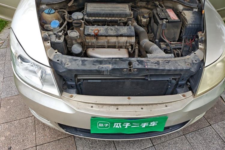 Used Skoda Octavia 2012 1.6L Manual Yijie Edition Engine Bay