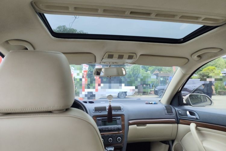 Used Skoda Octavia 2012 1.6L Automatic Yijun Edition Headliner