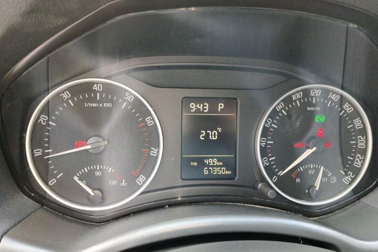 Used Skoda Octavia 2012 1.6L Automatic Yijun Edition Instrument Cluster