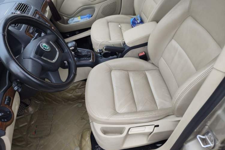 Used Skoda Octavia 2012 1.6L Automatic Yijun Edition Left Front Seat