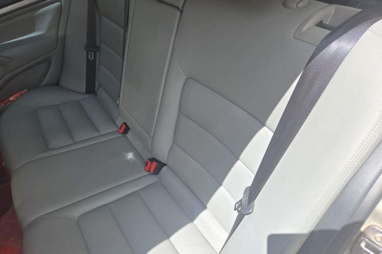Used Skoda Octavia 2012 1.6L Automatic Yijun Edition Left Rear Seat