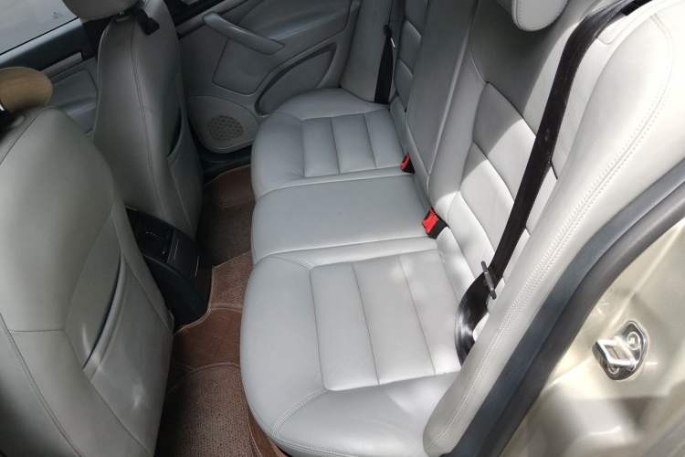 Used Skoda Octavia 2012 1.6L Automatic Yijun Edition Left Rear Seat