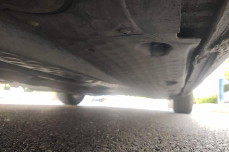 Used Skoda Octavia 2013 1.6L Manual Yijun Edition Chassis Front Left