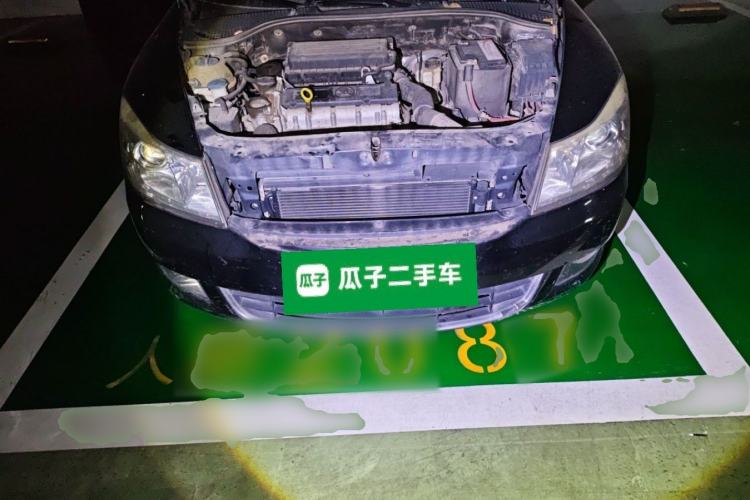 Used Skoda Octavia 2013 1.6L Manual Yijun Edition Engine Bay