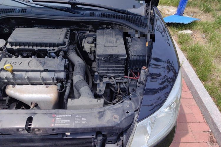 Used Skoda Octavia 2013 1.6L Automatic Yijun Edition Engine Bay Left