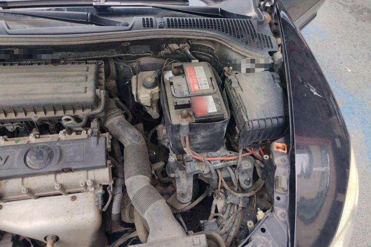 Used Skoda Octavia 2013 1.6L Manual Yijun Edition Engine Bay Left