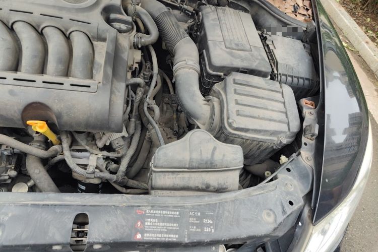 Used Skoda Octavia 2013 2.0L Automatic Yijie Edition Engine Bay Left