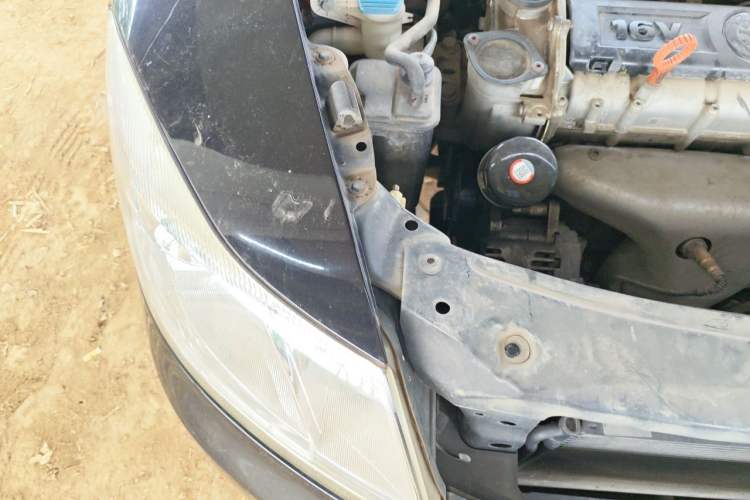 Used Skoda Octavia 2013 1.6L Manual Eado Edition Engine Bay Right