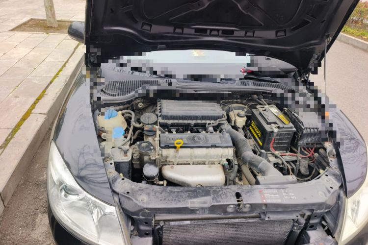 Used Skoda Octavia 2013 1.6L Manual Yijun Edition Engine Bay Right