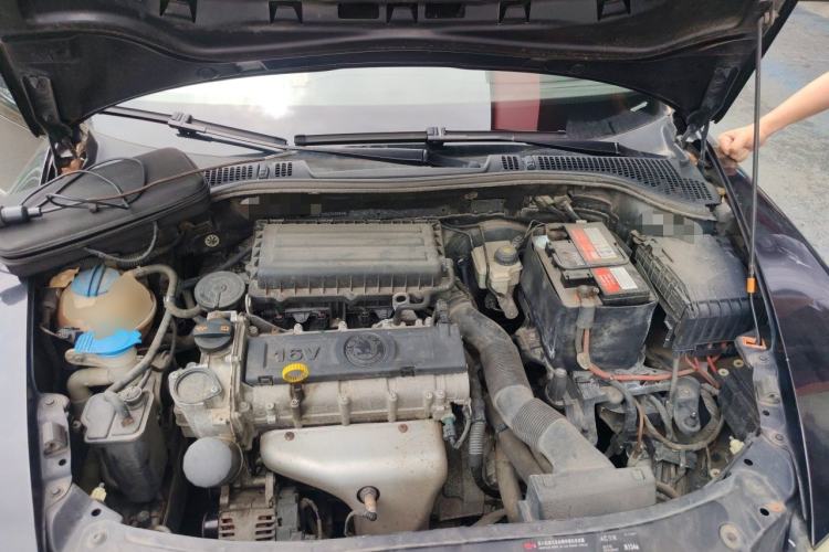 Used Skoda Octavia 2013 1.6L Manual Yijun Edition Engine Bay