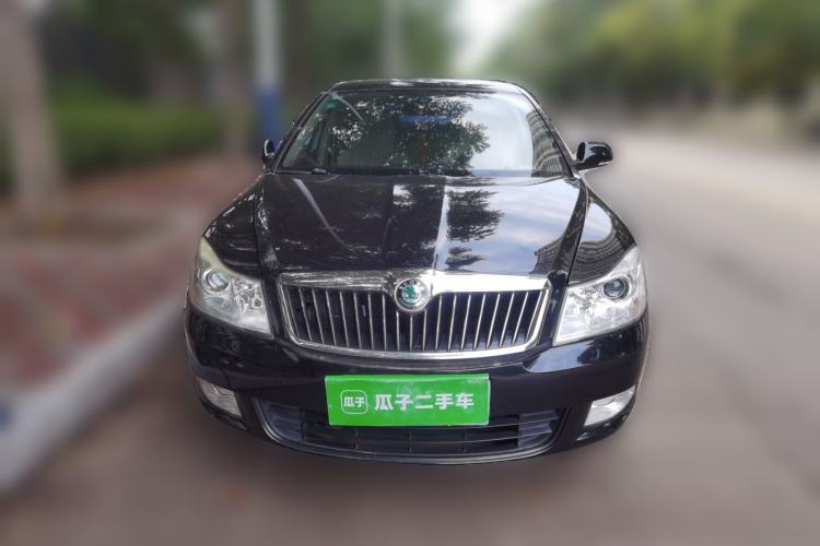 Used Skoda Octavia 2013 1.6L Automatic Yijun Edition Front