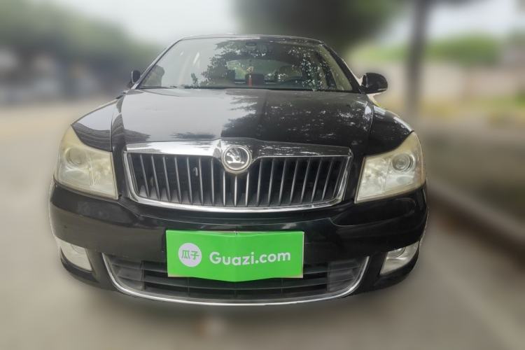 Used Skoda Octavia 2013 1.6L Manual Yijun Edition Front