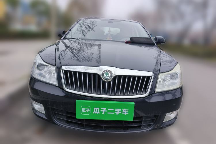 Used Skoda Octavia 2013 1.6L Manual Yijun Edition Front