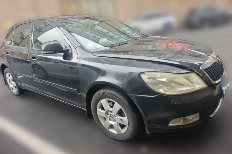 Used Skoda Octavia 2013 1.6L Automatic Yijie Edition Front Right 45 Deg