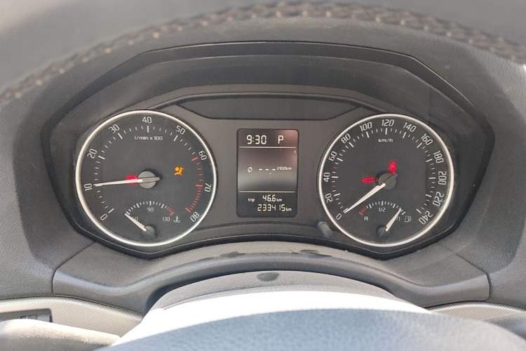 Used Skoda Octavia 2013 1.6L Automatic Yijun Edition Instrument Cluster