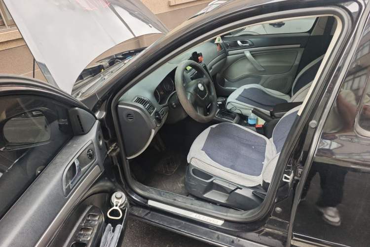 Used Skoda Octavia 2013 1.6L Automatic Yijie Edition Left Front Seat