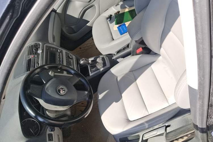 Used Skoda Octavia 2013 1.6L Automatic Yijun Edition Left Front Seat