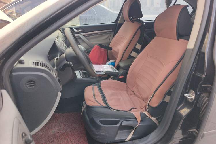 Used Skoda Octavia 2013 1.6L Manual Yijie Edition Left Front Seat
