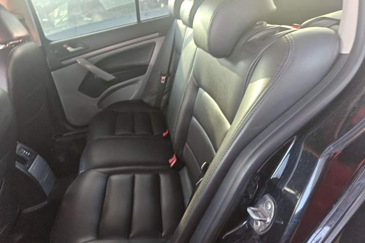 Used Skoda Octavia 2013 1.6L Automatic Elegance Edition Left Rear Seat