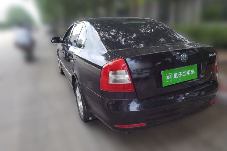 Used Skoda Octavia 2013 1.6L Automatic Yijun Edition Rear Left 45 Deg