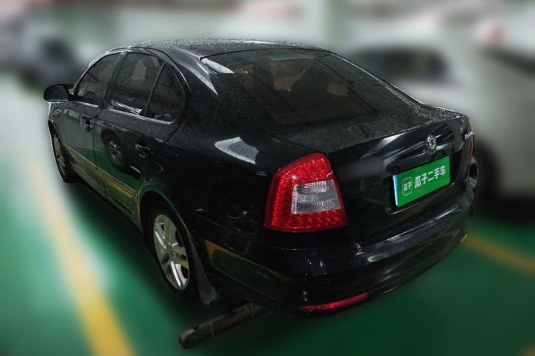 Used Skoda Octavia 2013 1.6L Automatic Yijun Edition Rear Left 45 Deg
