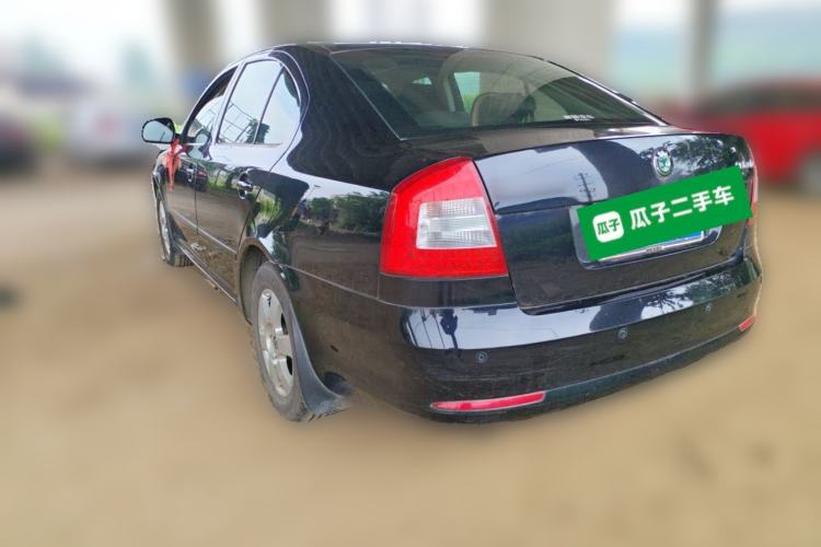 Used Skoda Octavia 2013 1.6L Manual Eado Edition Rear Left 45 Deg