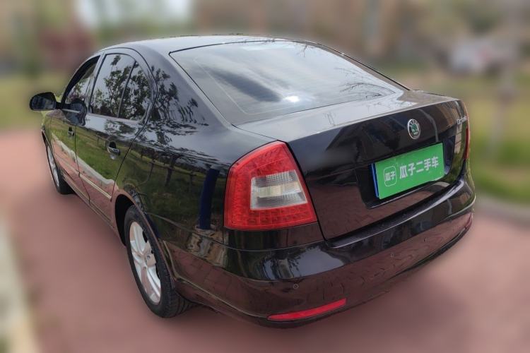 Used Skoda Octavia 2013 1.6L Automatic Yijun Edition Rear Left 45 Deg