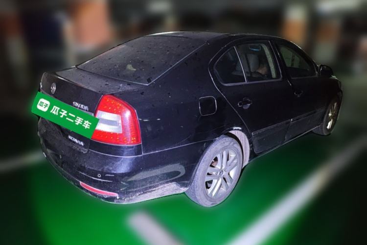 Used Skoda Octavia 2013 1.6L Manual Yijun Edition Rear Right 45 Deg