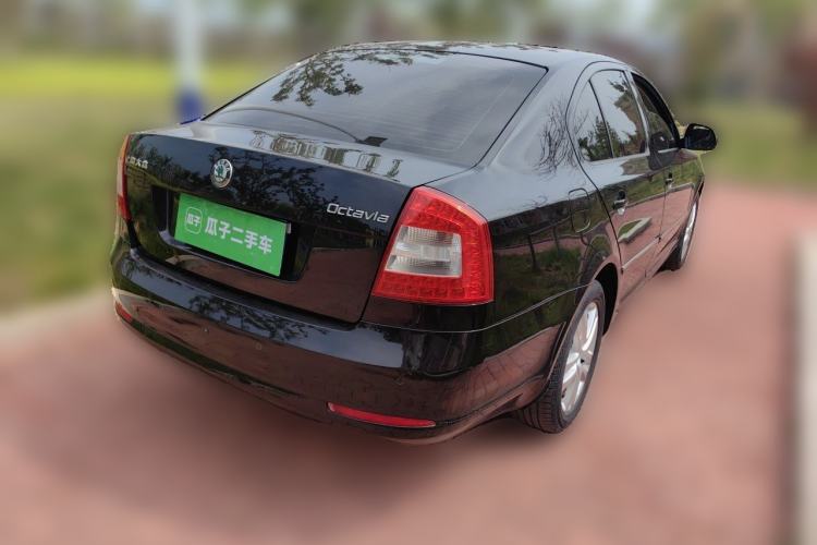 Used Skoda Octavia 2013 1.6L Automatic Yijun Edition Rear Right 45 Deg