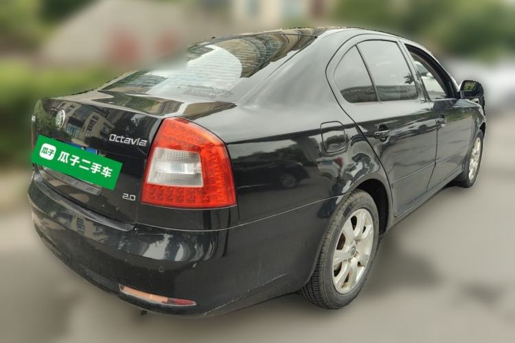 Used Skoda Octavia 2013 2.0L Automatic Yijie Edition Rear Right 45 Deg