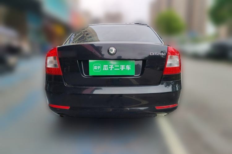 Used Skoda Octavia 2013 1.6L Manual Yijun Edition Rear
