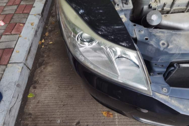 Used Skoda Octavia 2013 1.6L Automatic Yijun Edition Right Front Headlight