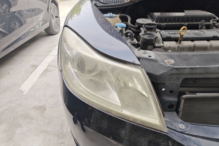 Used Skoda Octavia 2013 1.6L Automatic Yijun Edition Right Front Headlight