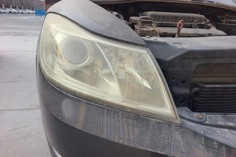 Used Skoda Octavia 2013 1.6L Manual Yijie Edition Right Front Headlight
