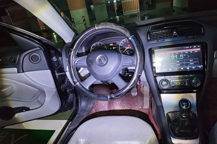 Used Skoda Octavia 2013 1.6L Manual Yijun Edition Steering Wheel