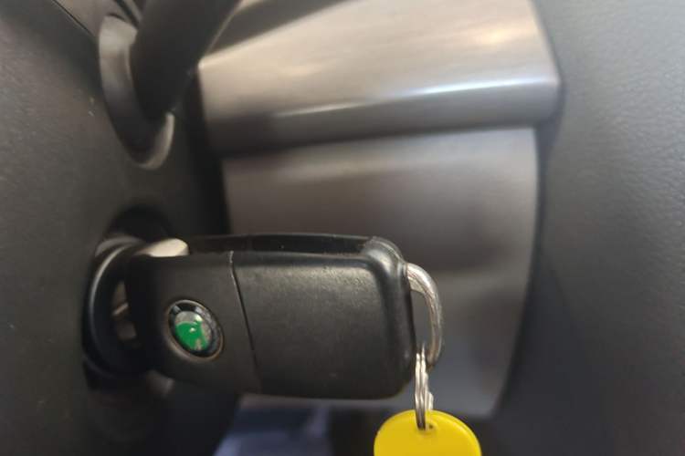 Used Skoda Octavia 2013 1.6L Automatic Elegance Edition Vehicle Key