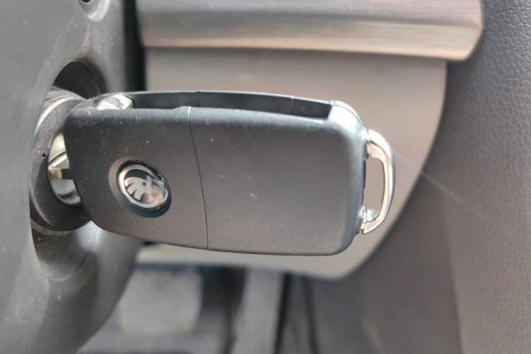 Used Skoda Octavia 2013 1.6L Automatic Yijun Edition Vehicle Key