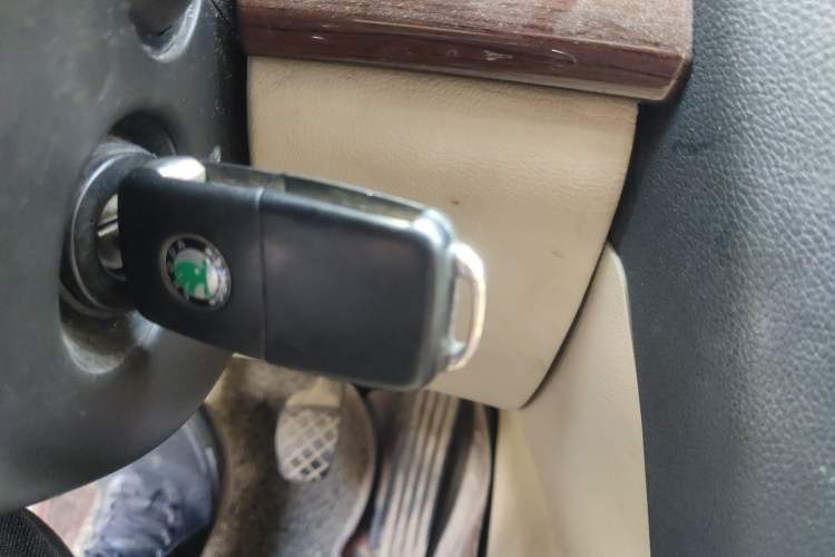 Used Skoda Octavia 2013 1.6L Manual Yijun Edition Vehicle Key