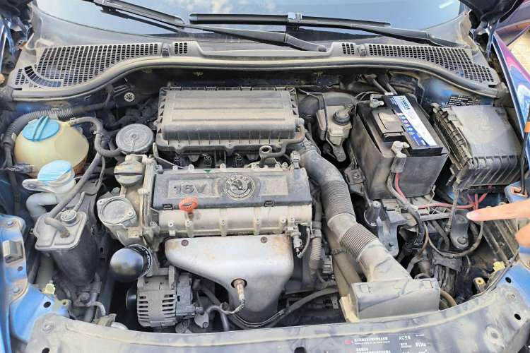 Used Skoda Octavia 2013 1.6L Manual Yijie Edition Engine Bay