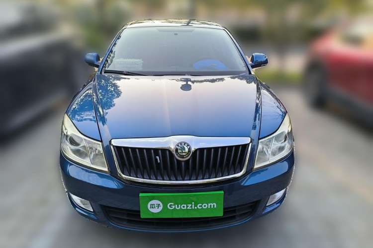 Used Skoda Octavia 2013 1.6L Manual Yijie Edition Front