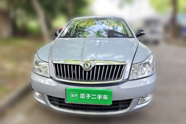 Used Skoda Octavia 2013 1.6L Fifth Anniversary Limited Edition Front