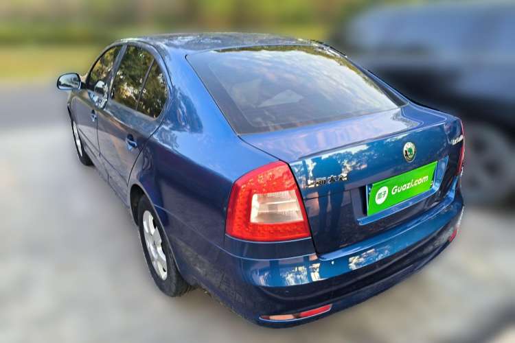 Used Skoda Octavia 2013 1.6L Manual Yijie Edition Rear Left 45 Deg