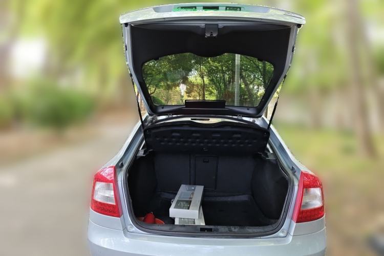 Used Skoda Octavia 2013 1.6L Fifth Anniversary Limited Edition Trunk