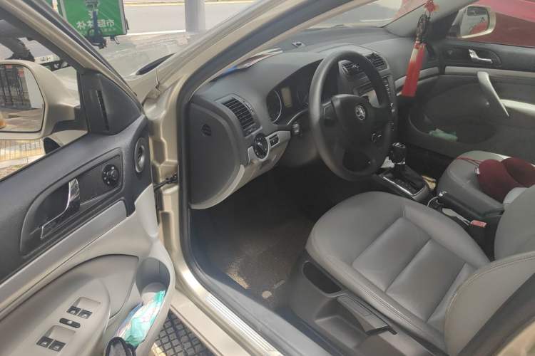 Used Skoda Octavia 2013 1.6L Automatic Yijun Edition Driver Seat