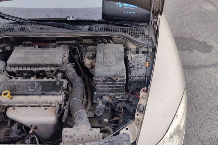 Used Skoda Octavia 2013 1.6L Automatic Yijun Edition Engine Bay Left