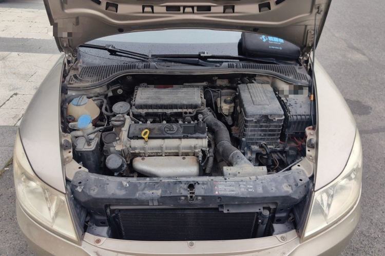 Used Skoda Octavia 2013 1.6L Automatic Yijun Edition Engine Bay