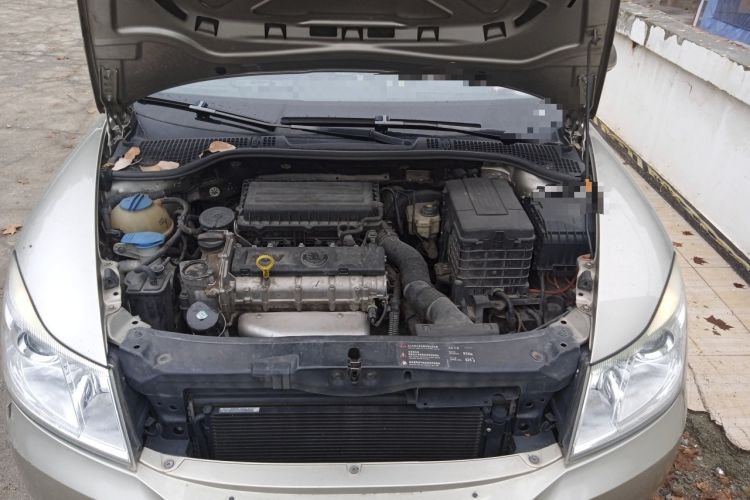 Used Skoda Octavia 2013 1.6L Automatic Elegance Edition Engine Bay
