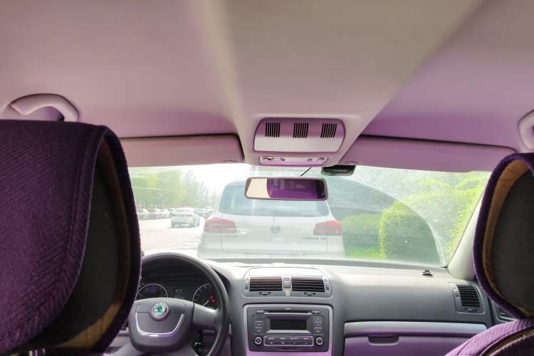 Used Skoda Octavia 2013 1.6L Manual Yijie Edition Headliner